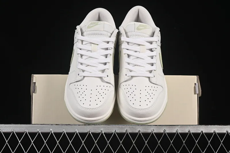 All categories Nk SB Dunk series Nk SB Dunk Low low-top sneakers Nike SB Dunk Low Forest City Anniversary high-end custom low-top casual sneakers WG0212-018